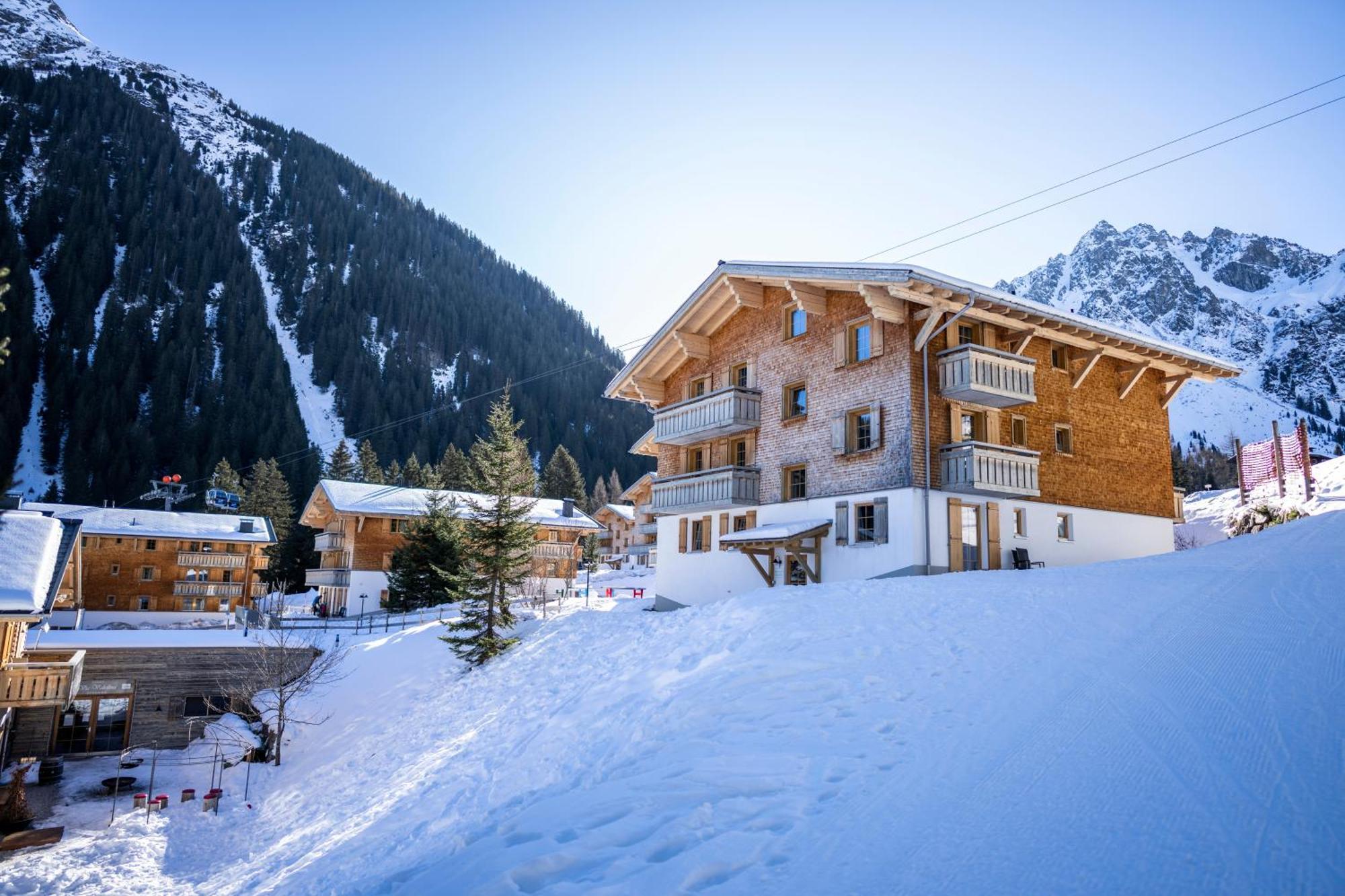 ホテル Landal Hochmontafon ガルゲレン エクステリア 写真