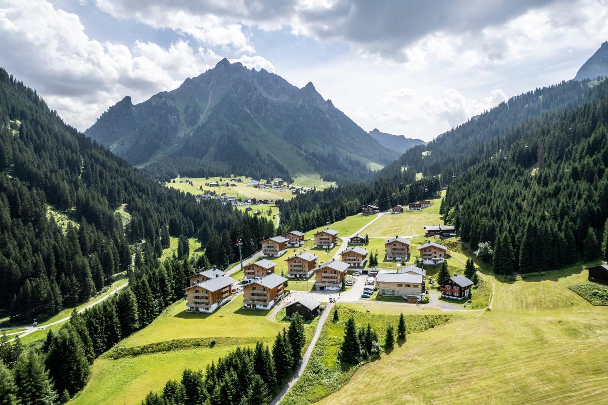 ホテル Landal Hochmontafon ガルゲレン エクステリア 写真