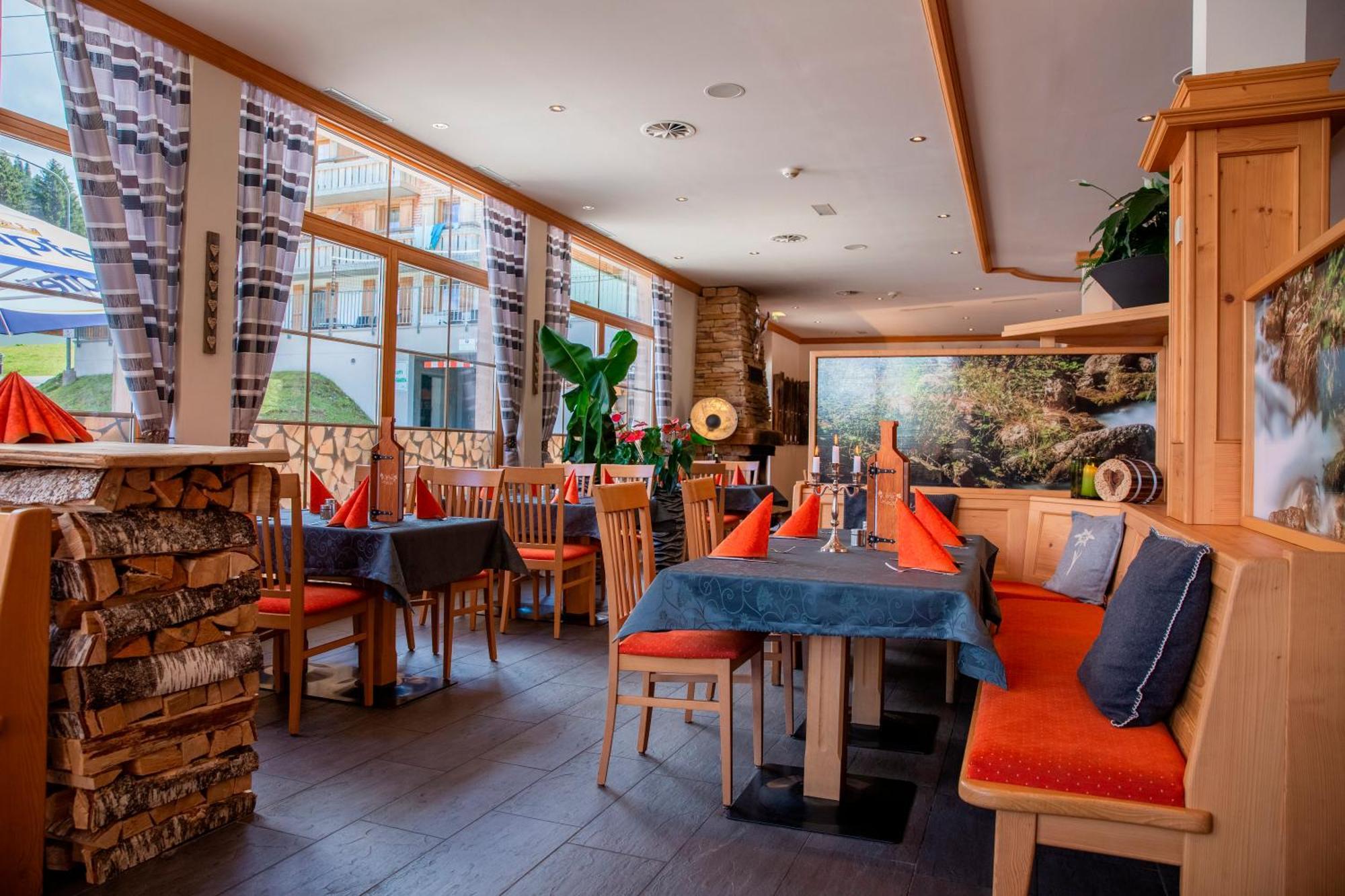 ホテル Landal Hochmontafon ガルゲレン エクステリア 写真